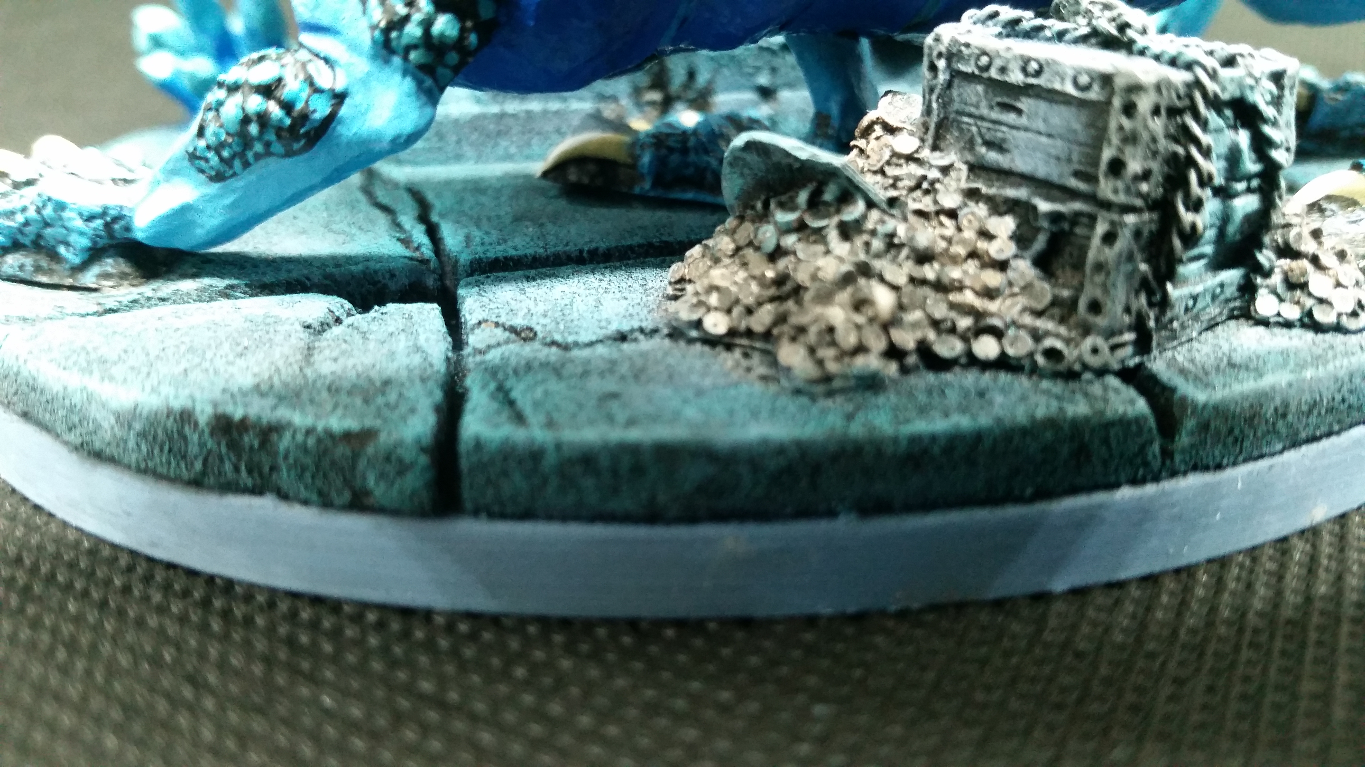 [Andrann i ùan - Confirmé] Le Dragon de Saphyr [Résolu] KO5p1