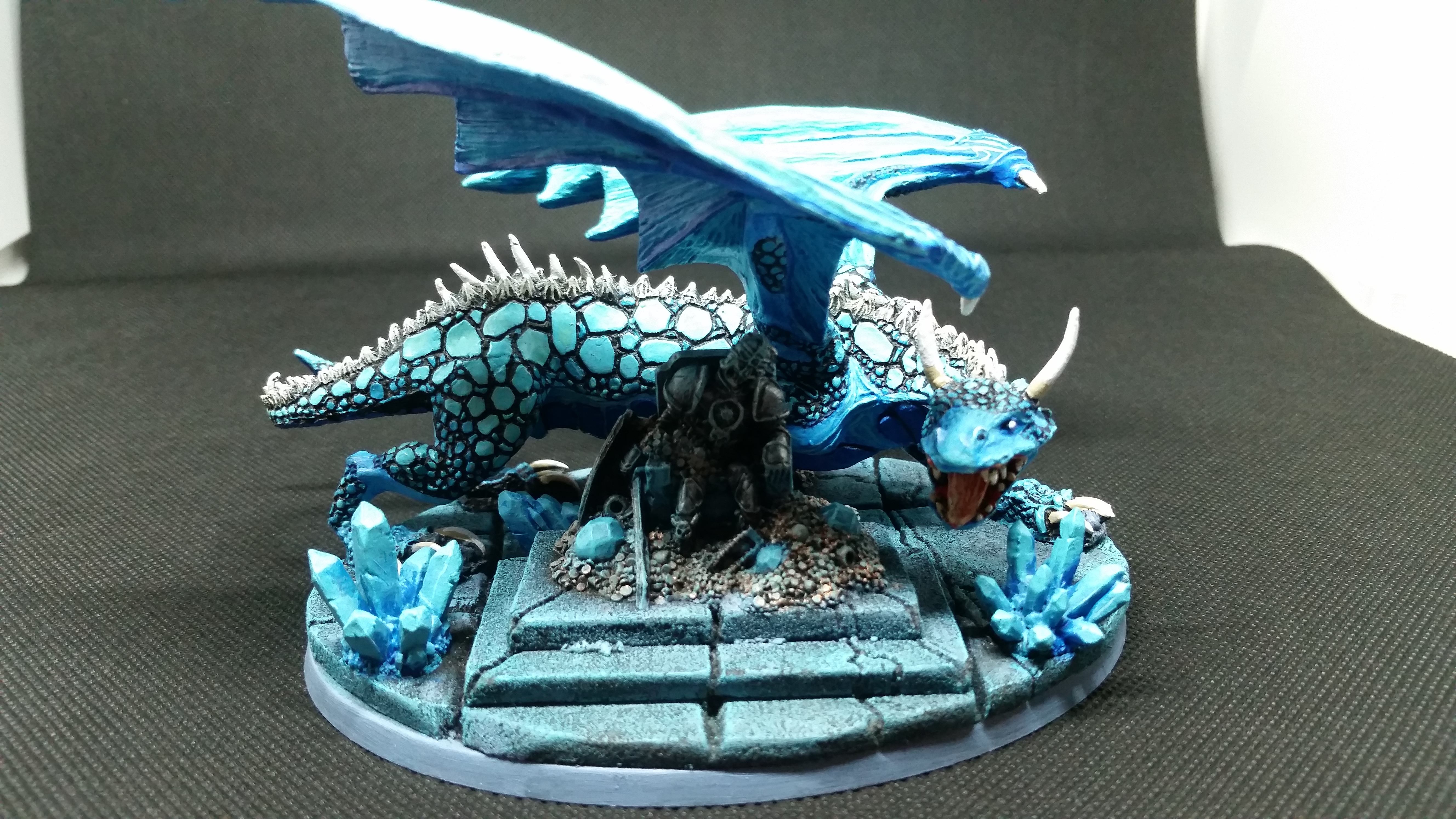 [Andrann i ùan - Confirmé] Le Dragon de Saphyr [Résolu] W3Xvk